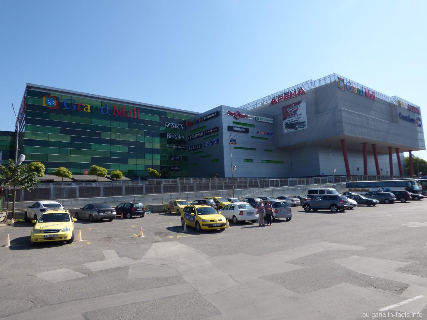 Большой супермаркет в варне. Трц щёлковский москва. 2 тц свердловск. Торговый центр рядом с автовокзалом. Автовокзал торговый центр екатеринбург.