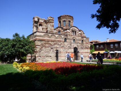 Самая большая церковь в Несебре Самая большая церковь в Несебре