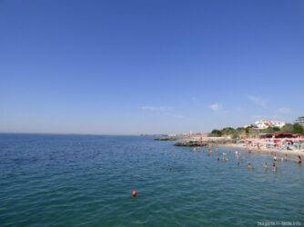 На пляжах Болгарии не много людей